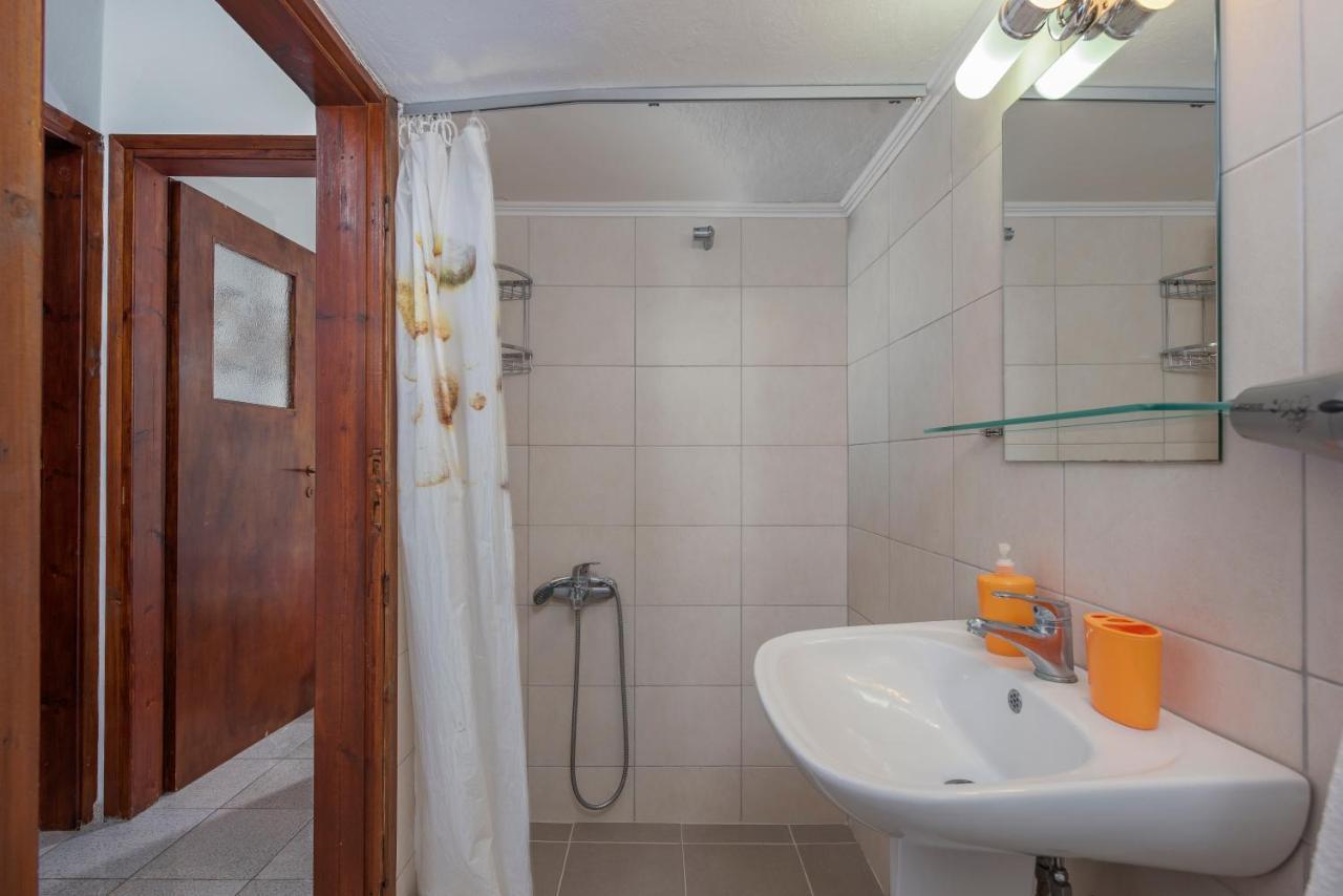 Blooming Memories Apartment Vourvourou Exterior foto